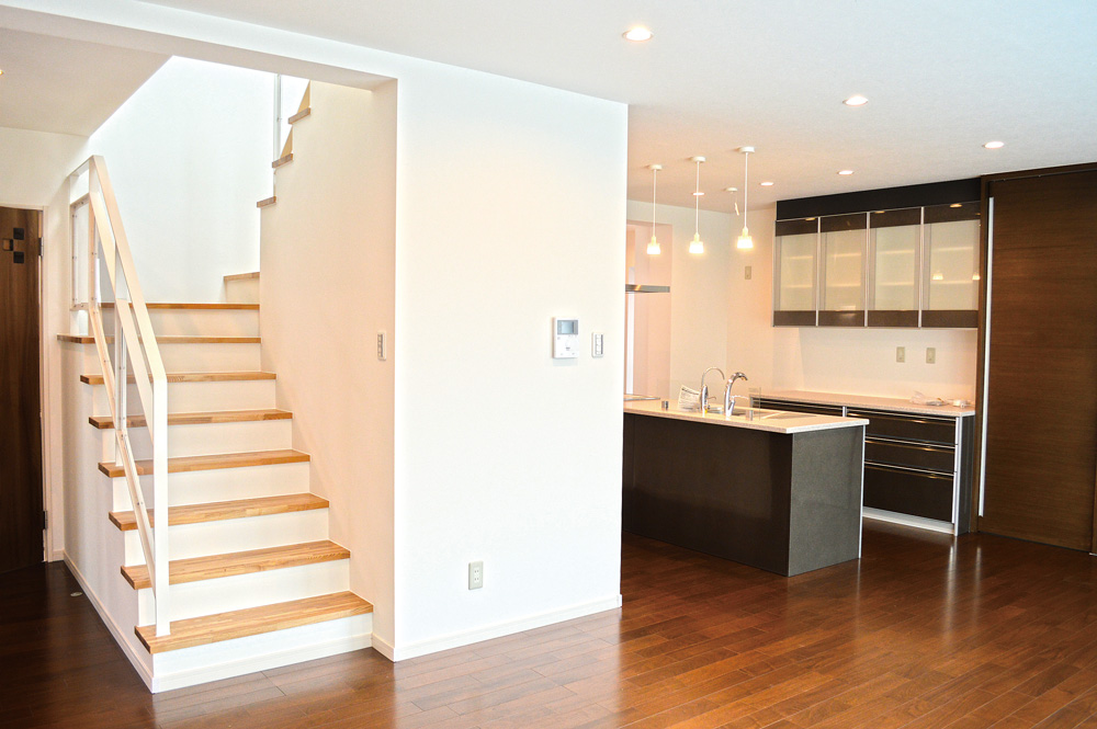 屋上テラスのある家_04