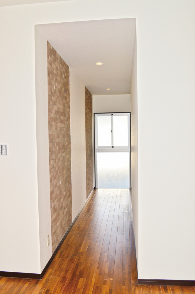 レンガタイルの家_04